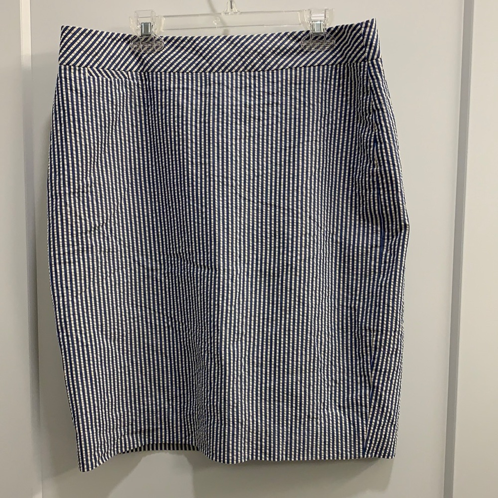 J. Crew Size 8 Pencil Skirt Blue/White Seersucker